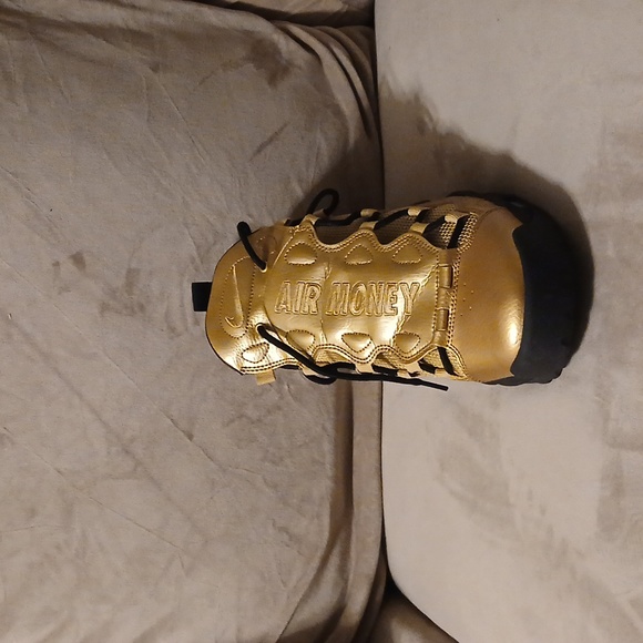 Shoes - Picture 7 of 10